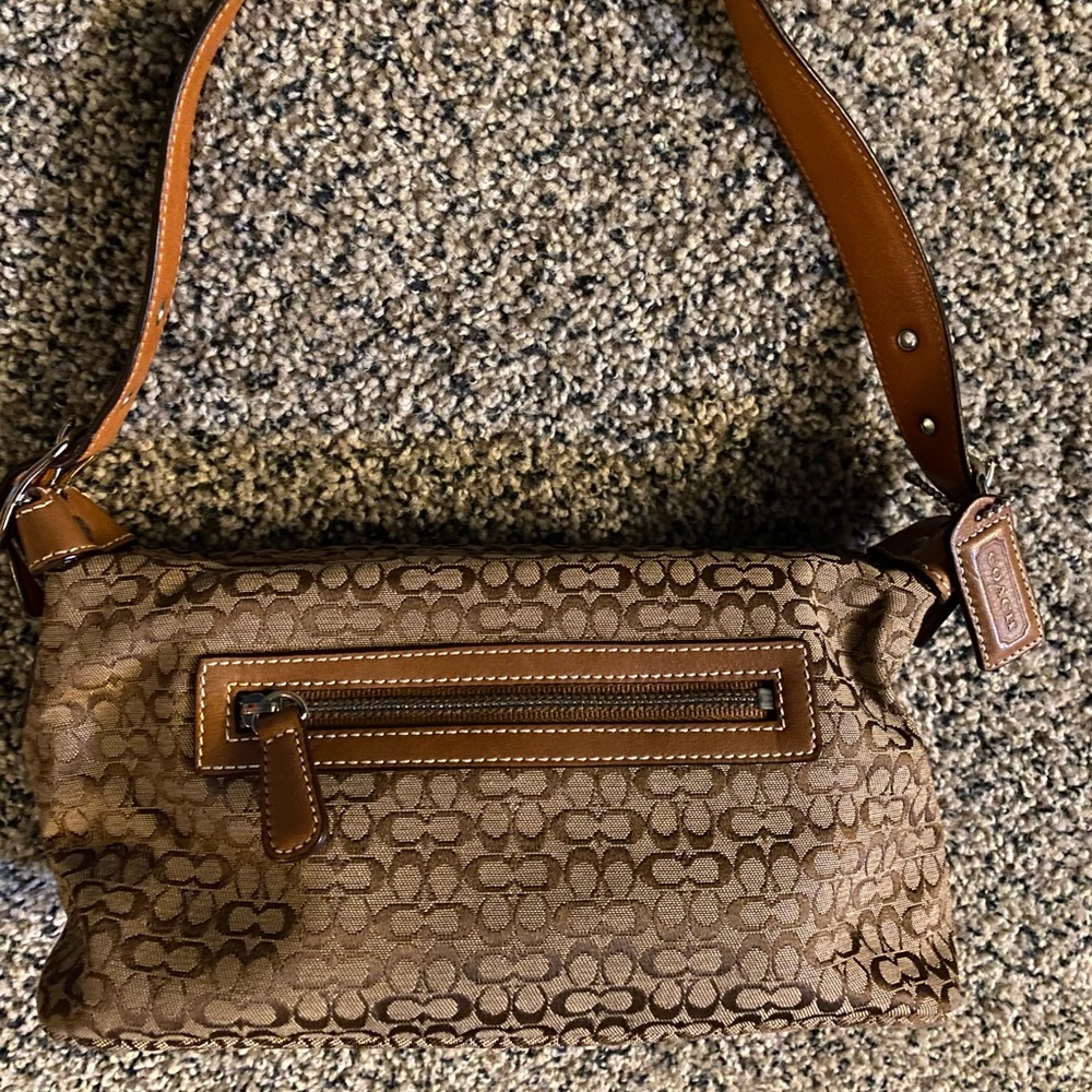 Small coach handbag